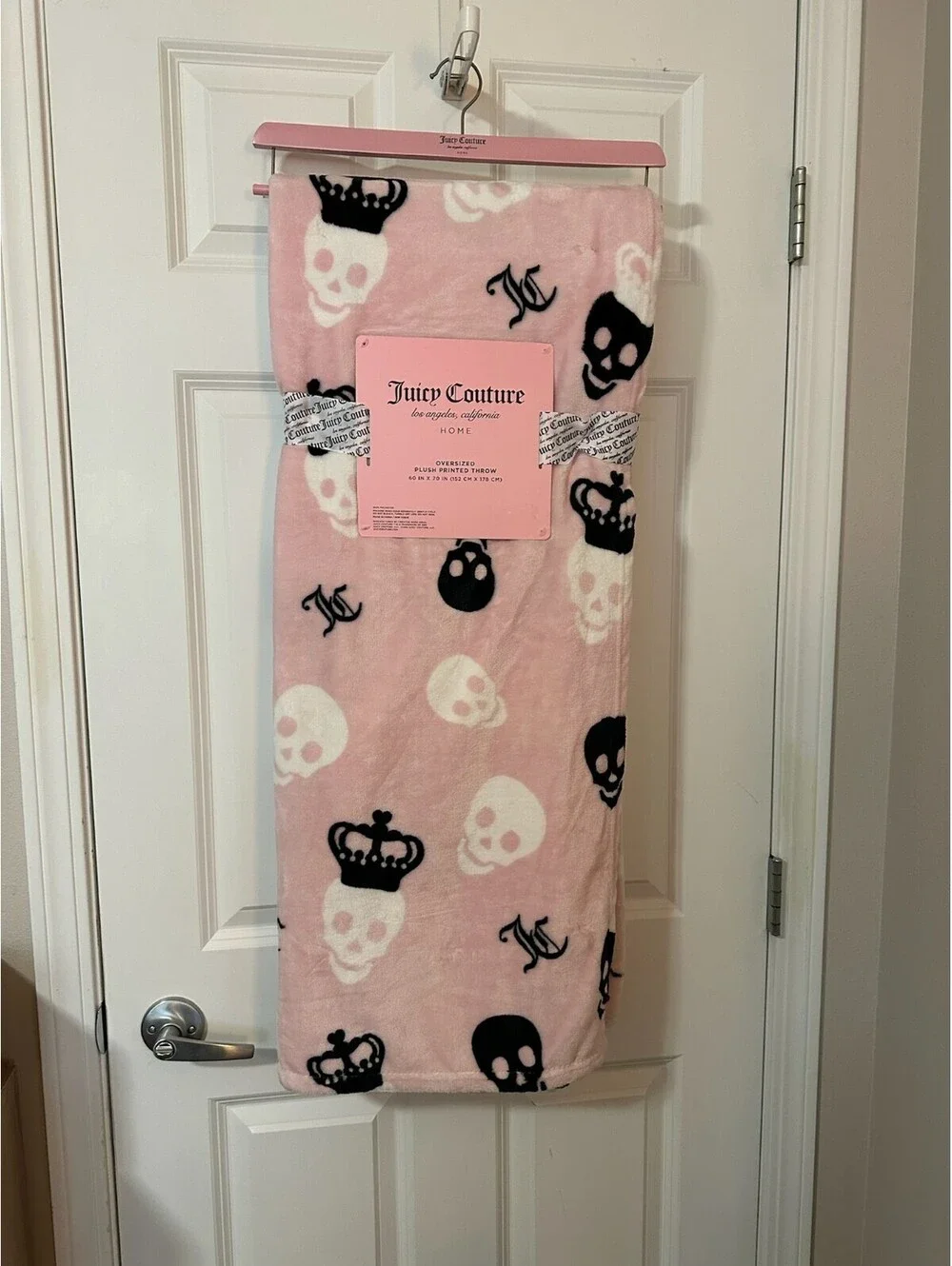 Juicy Couture Oversized Plush Printed Throw Blanket 60x70 Pink Skull Design